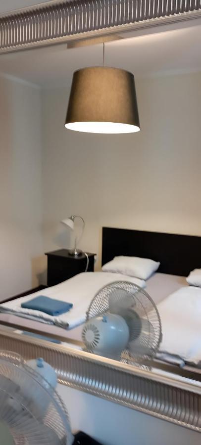 City Center Apartment In Middle Of Bratislava Exteriör bild
