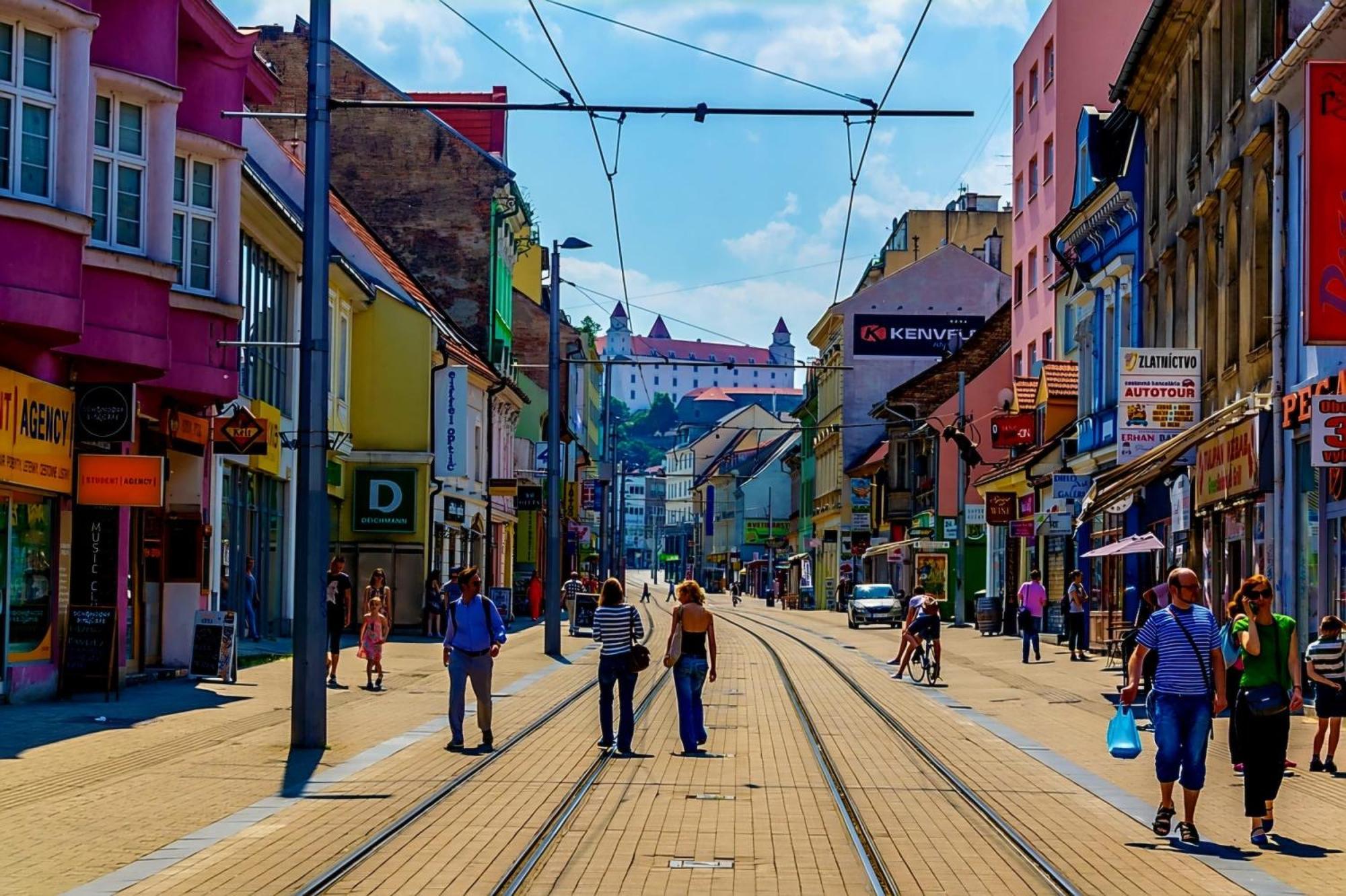 City Center Apartment In Middle Of Bratislava Exteriör bild
